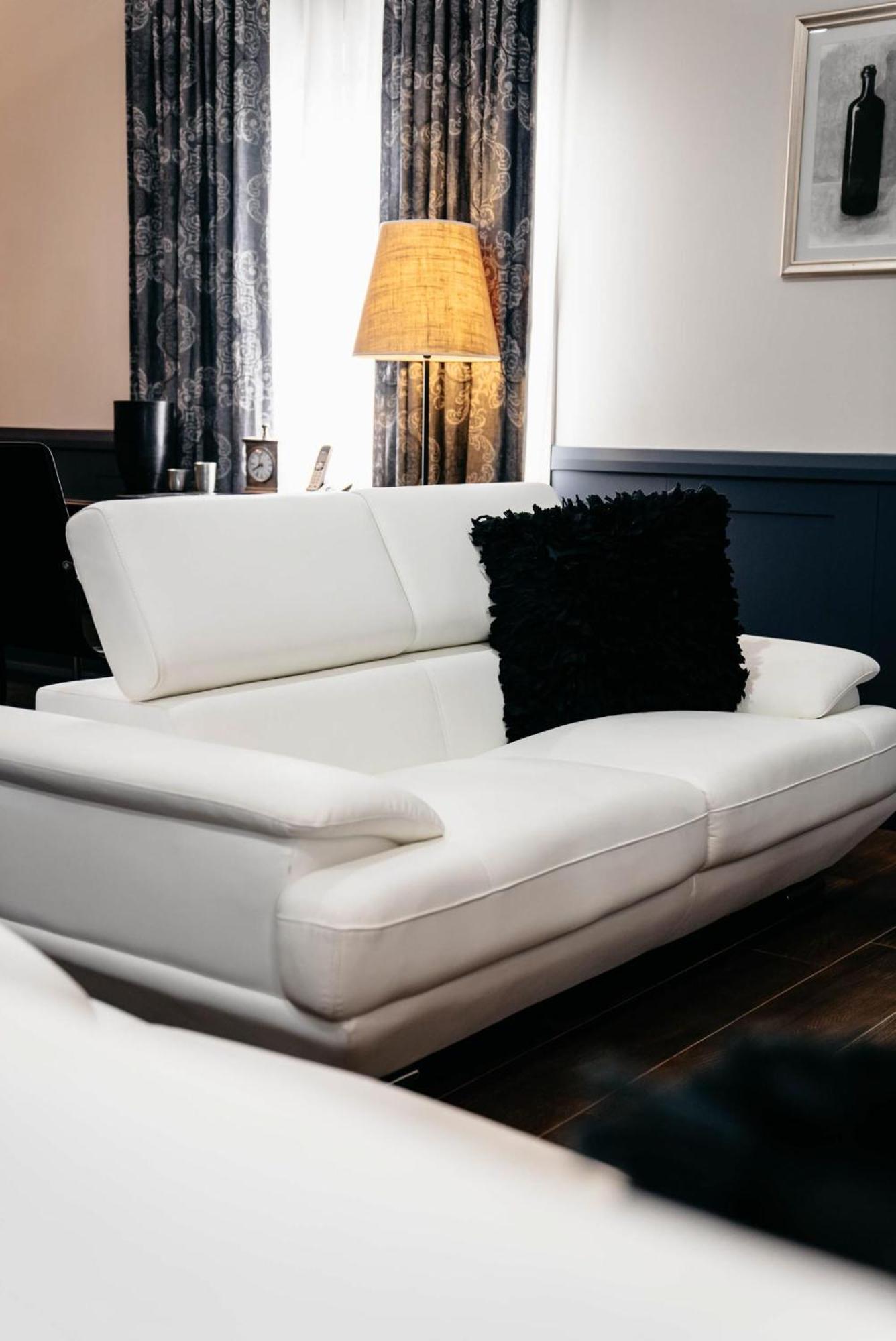 De Russie Boutique Hotel Ориндж Экстерьер фото